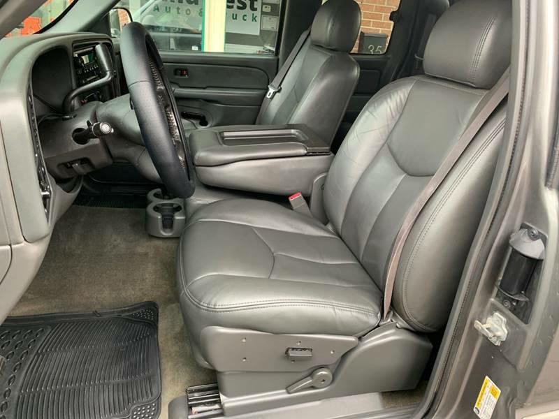 2006 Chevrolet Silverado 1500 Image 10