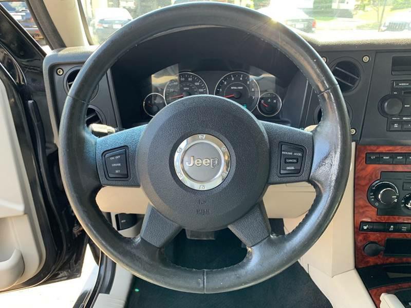 2007 Jeep Commander Image 12