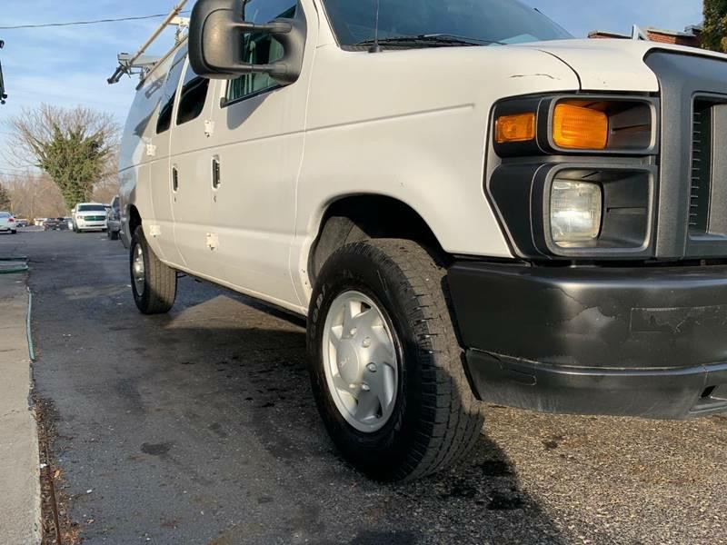 2009 Ford E-Series Image 3