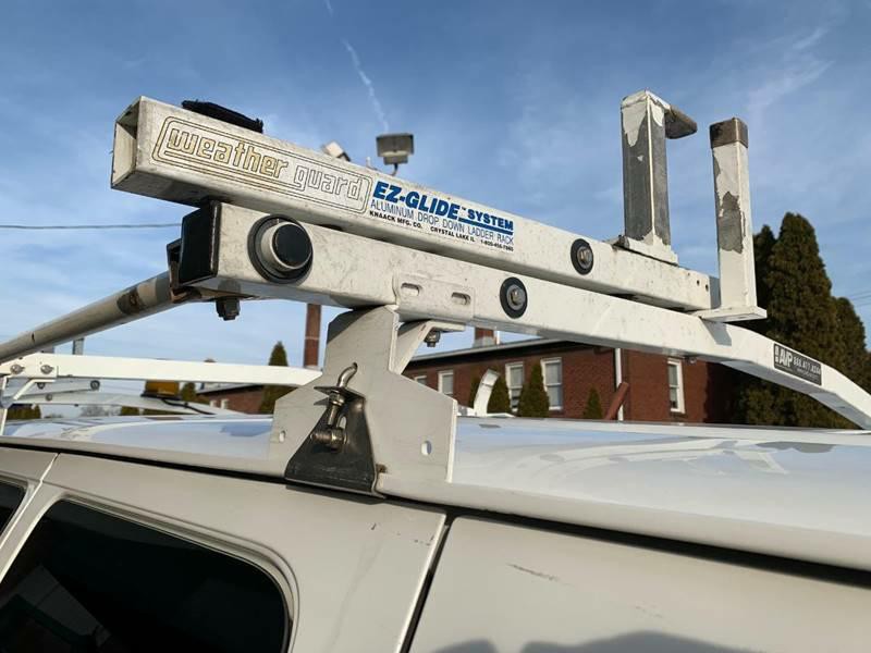 2009 Ford E-Series Image 16