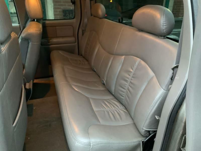 2002 GMC Sierra 2500 Image 12