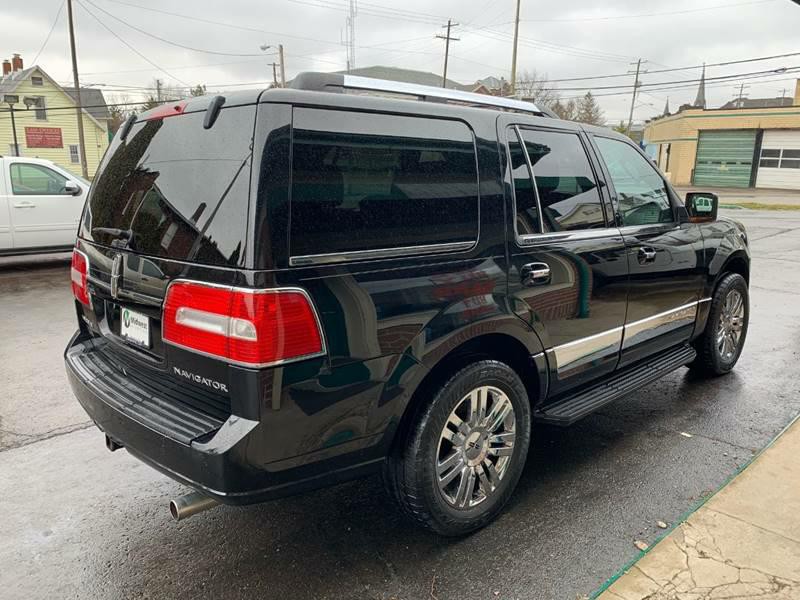 2008 Lincoln Navigator Image 4