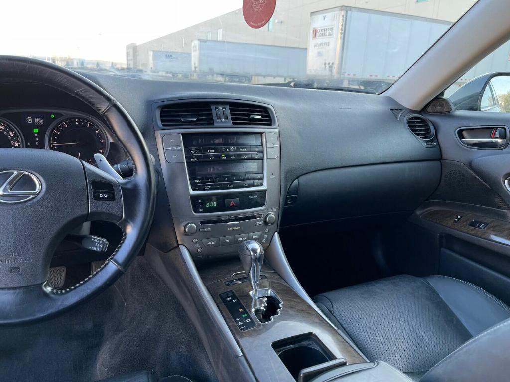 2009 Lexus IS 250 Image 22