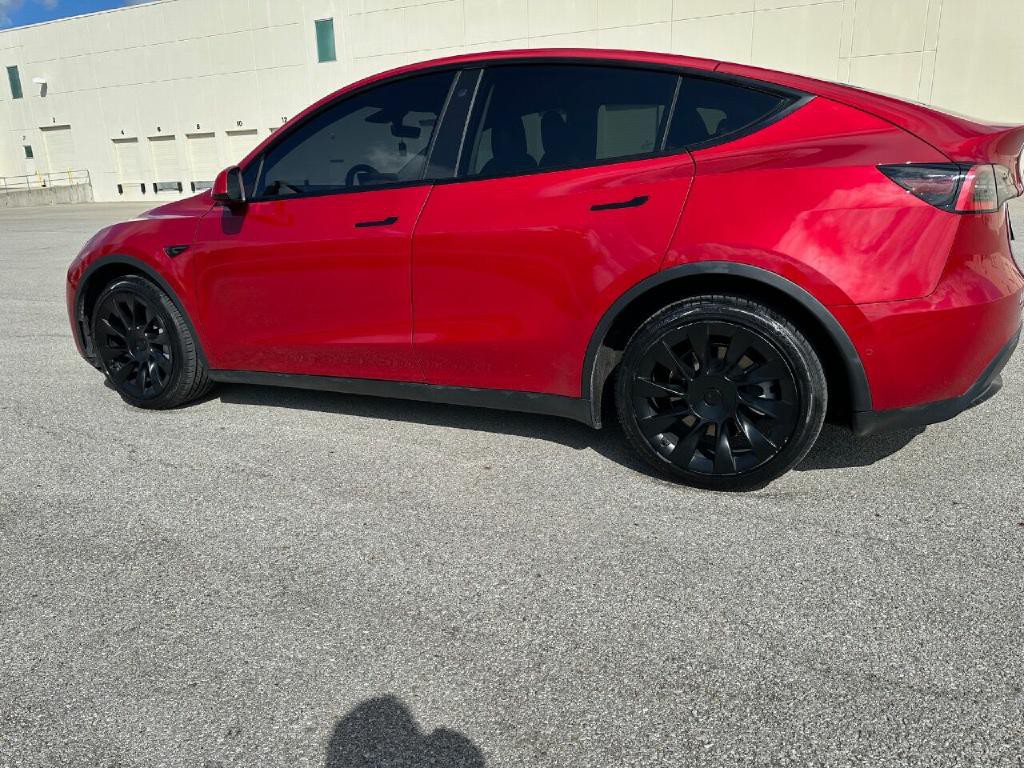 2021 Tesla Model Y Image 8