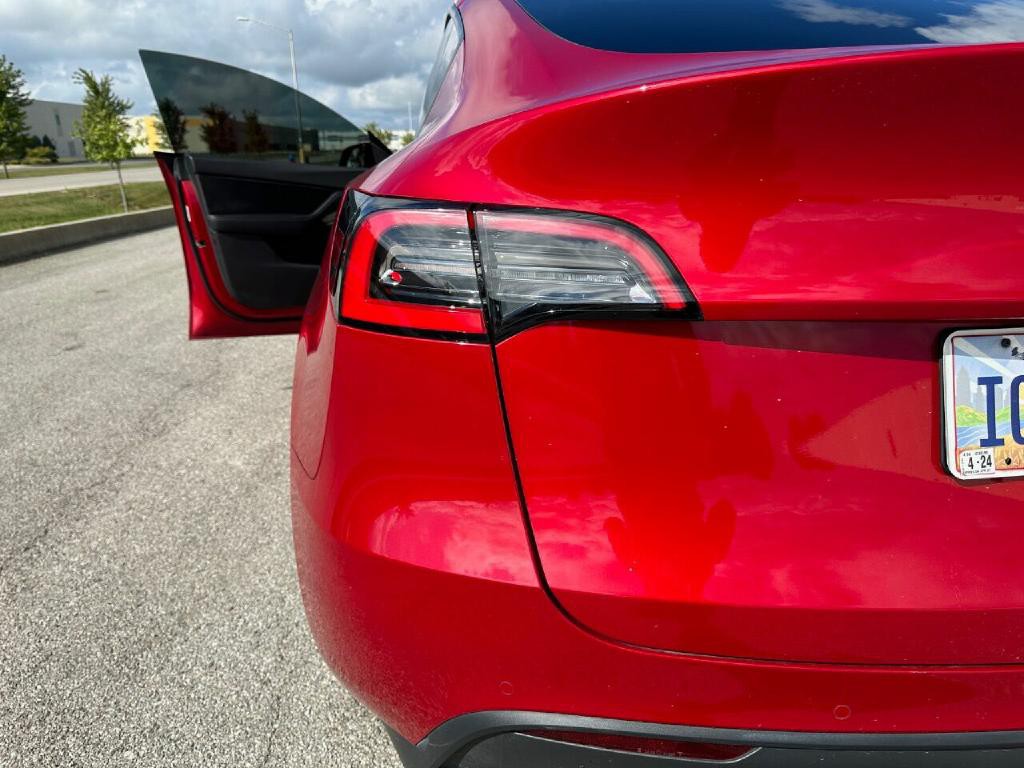 2021 Tesla Model Y Image 16