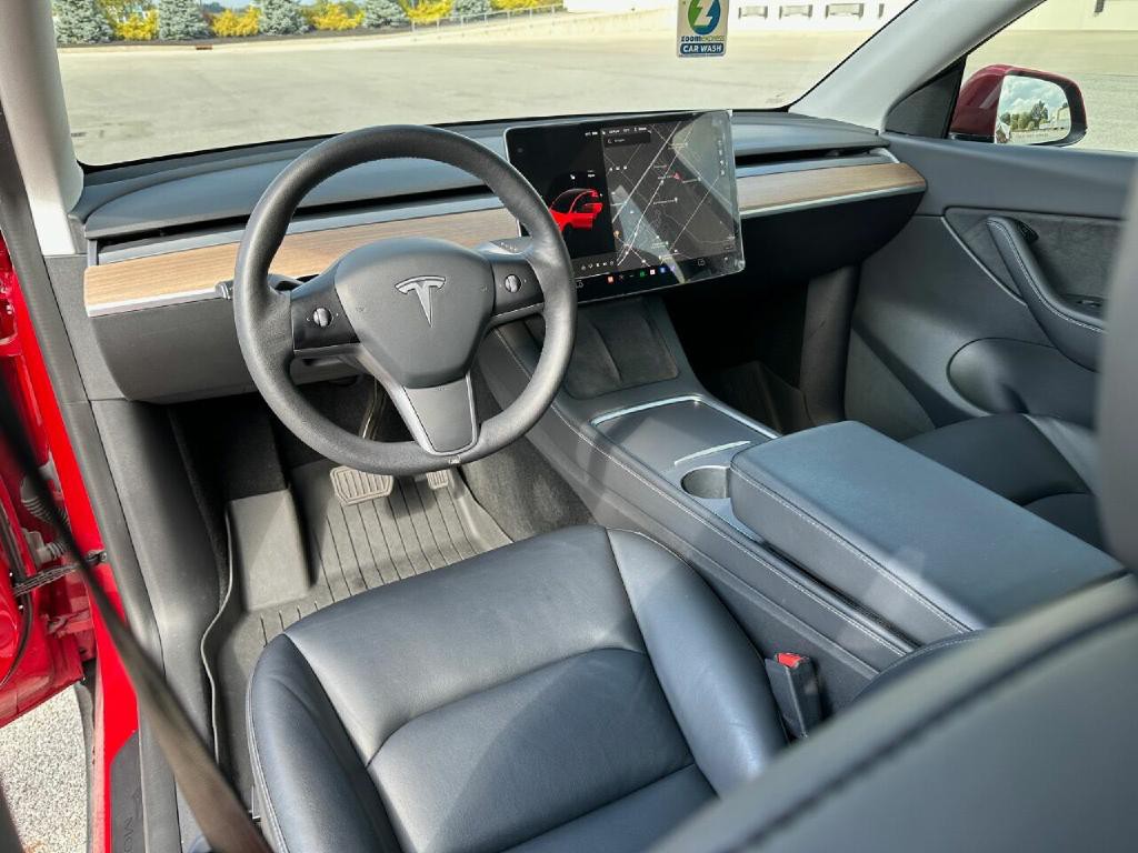 2021 Tesla Model Y Image 21