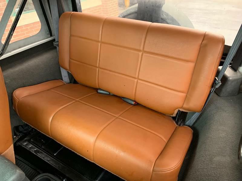 2002 Jeep Wrangler Image 11