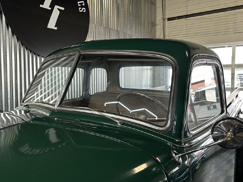 1949 Chevrolet 3600 Image 14