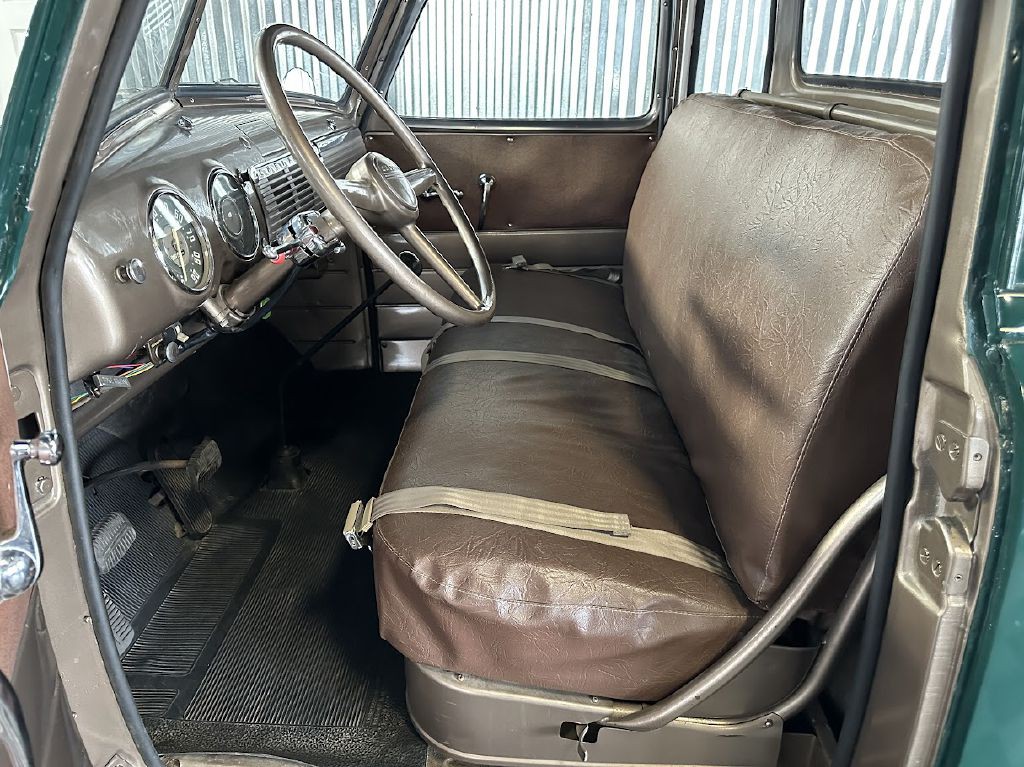1949 Chevrolet 3600 Image 16