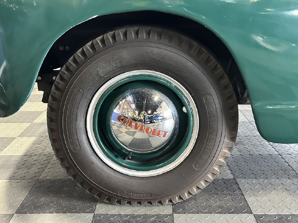 1949 Chevrolet 3600 Image 29