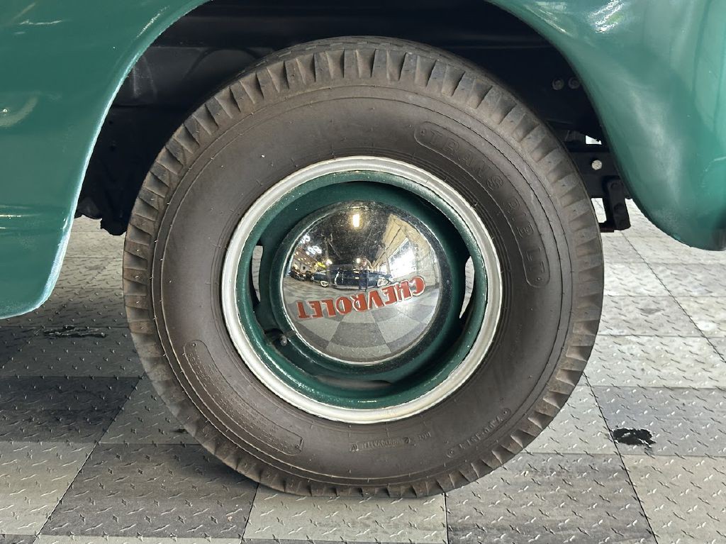 1949 Chevrolet 3600 Image 32