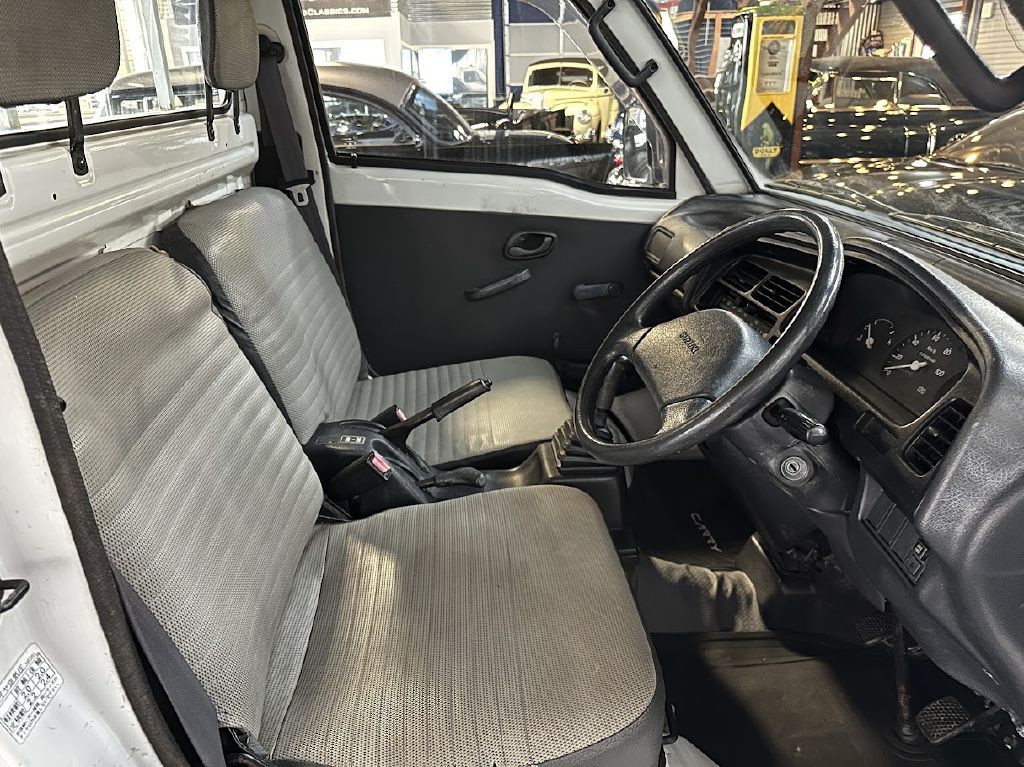 1996 Suzuki Carry Image 11