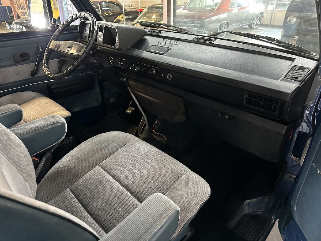 1984 Volkswagen Vanagon Image 12