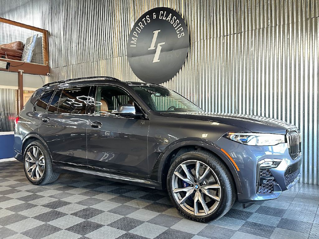 2020 BMW X7 Image 2