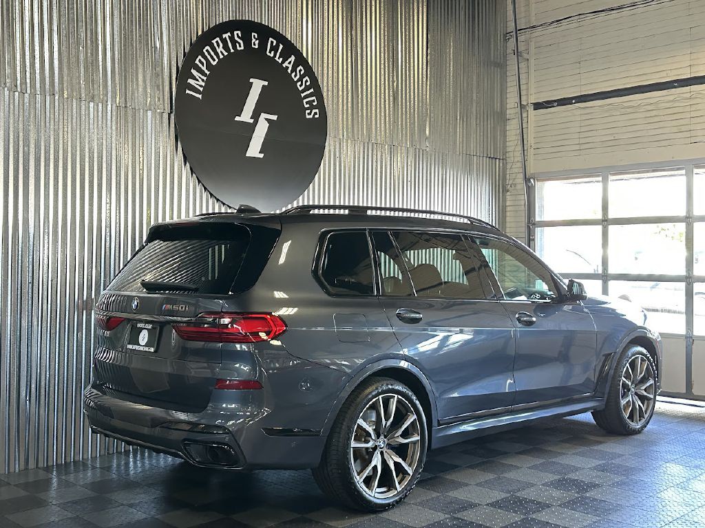 2020 BMW X7 Image 3