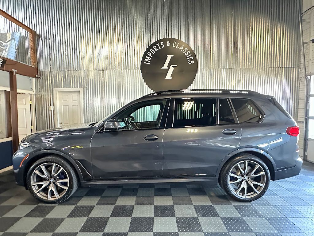 2020 BMW X7 Image 8