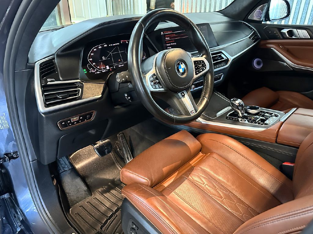 2020 BMW X7 Image 10