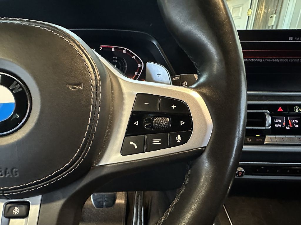 2020 BMW X7 Image 25