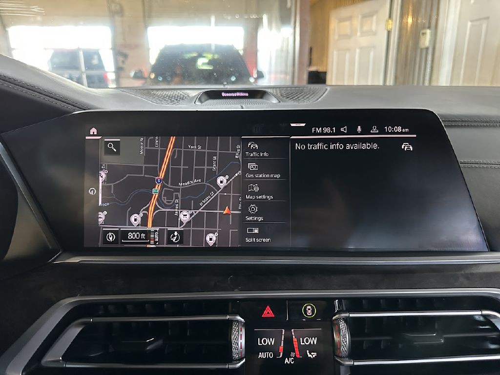 2020 BMW X7 Image 28