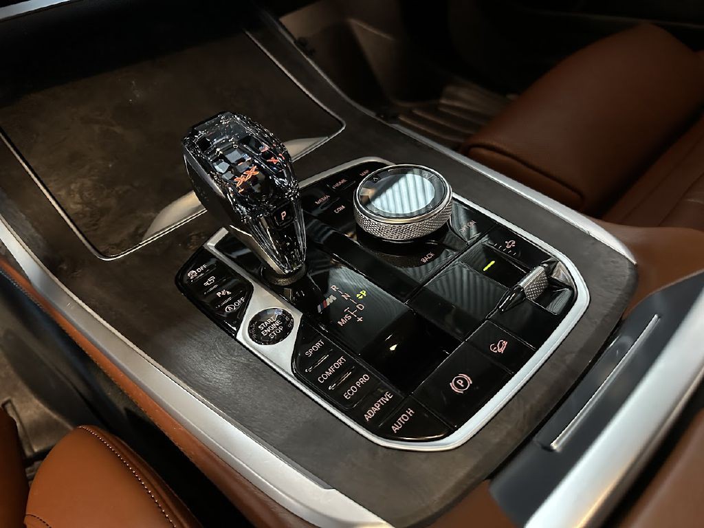 2020 BMW X7 Image 30