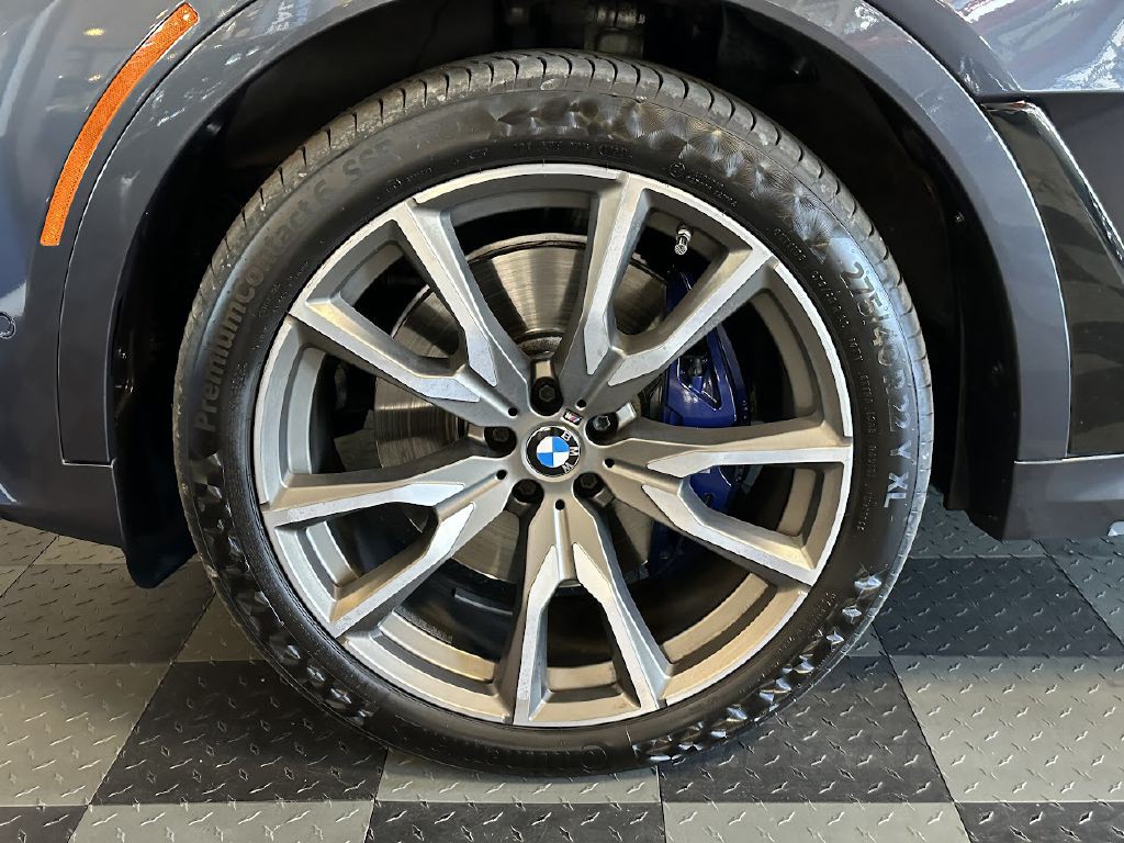 2020 BMW X7 Image 43