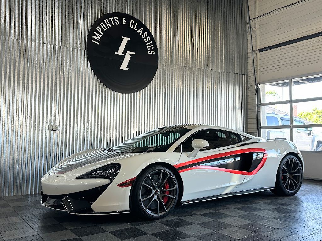 2016 McLaren 570S Image 1