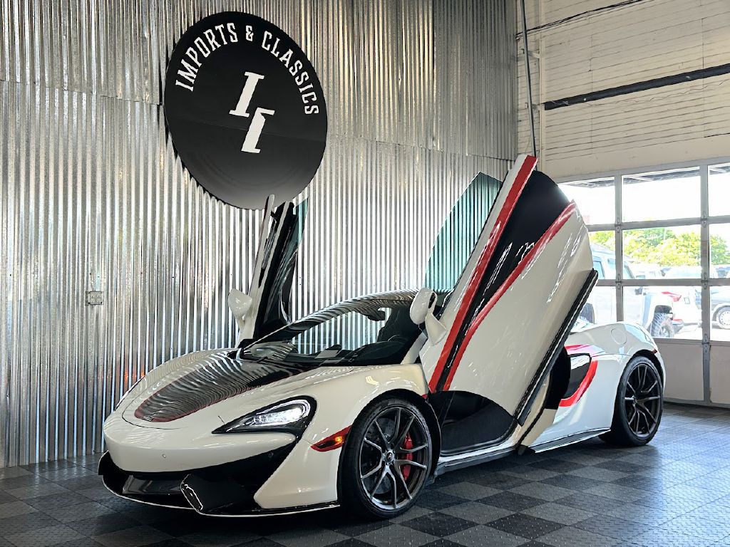 2016 McLaren 570S Image 3