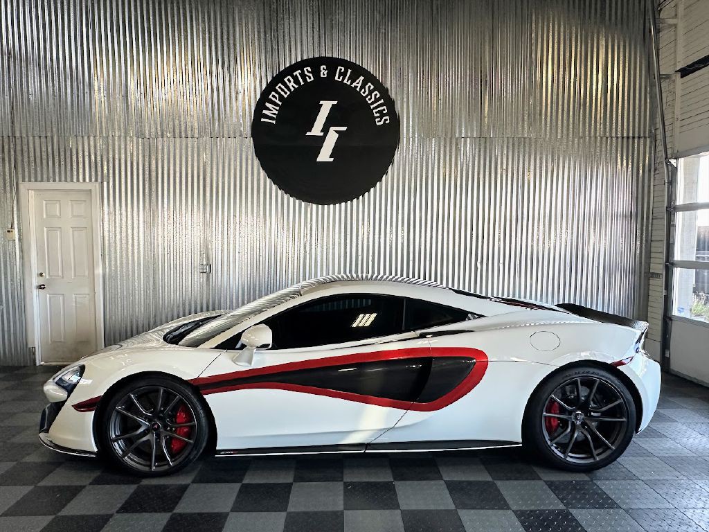 2016 McLaren 570S Image 12