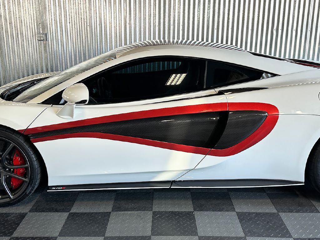 2016 McLaren 570S Image 15