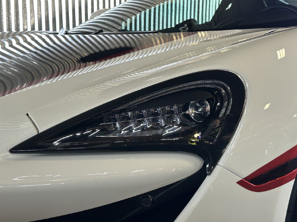 2016 McLaren 570S Image 25