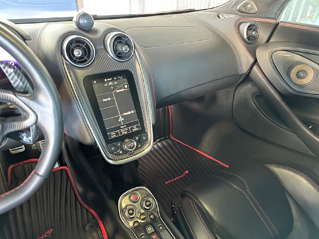 2016 McLaren 570S Image 37
