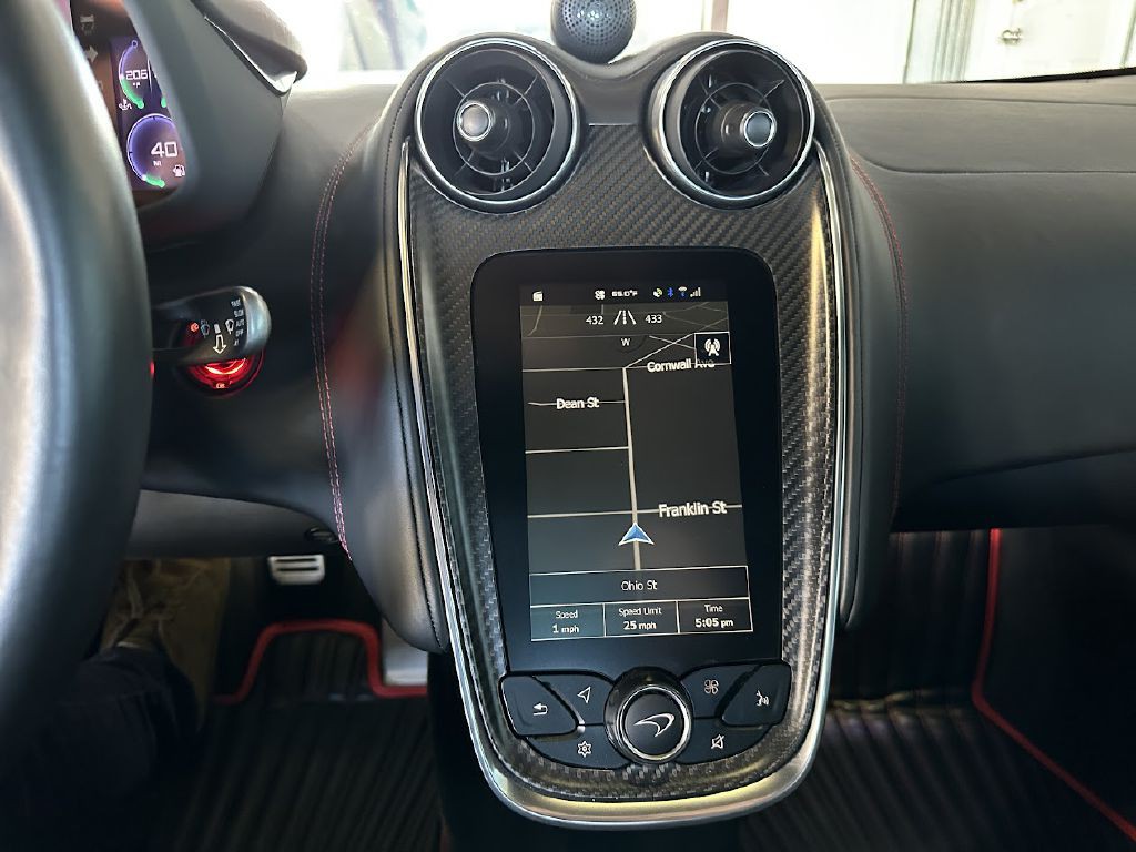 2016 McLaren 570S Image 45