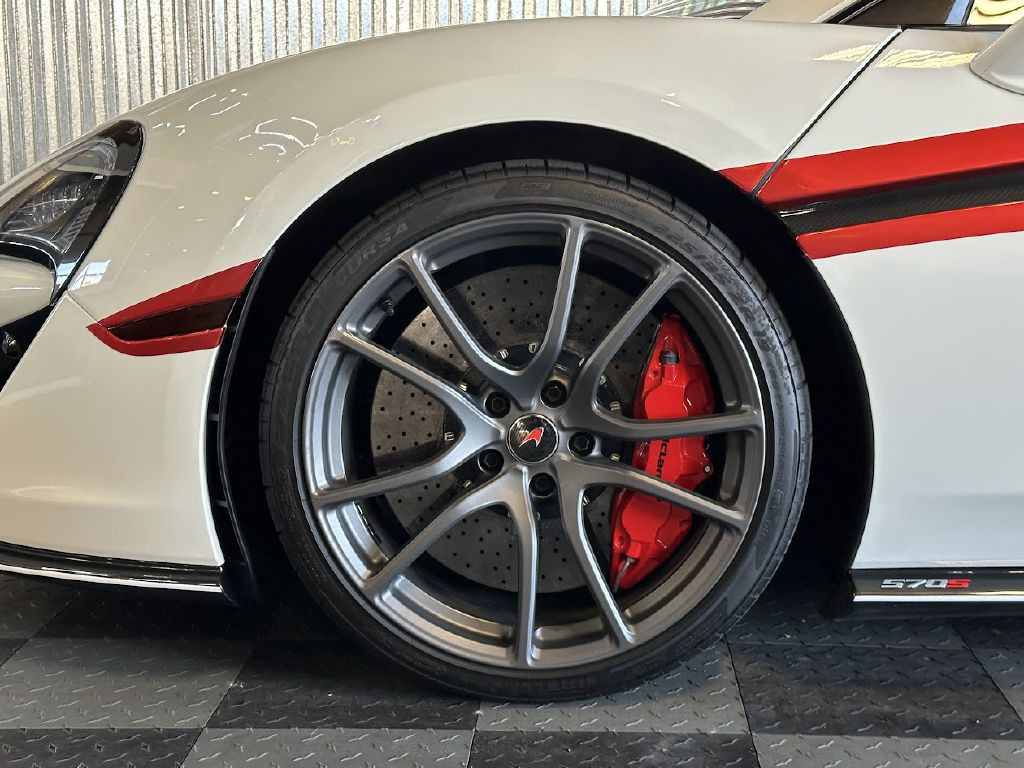 2016 McLaren 570S Image 57