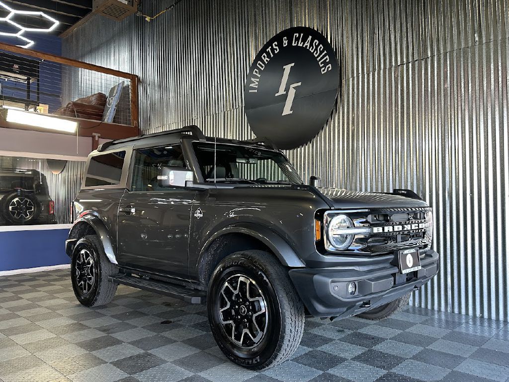 2023 Ford Bronco Image 2