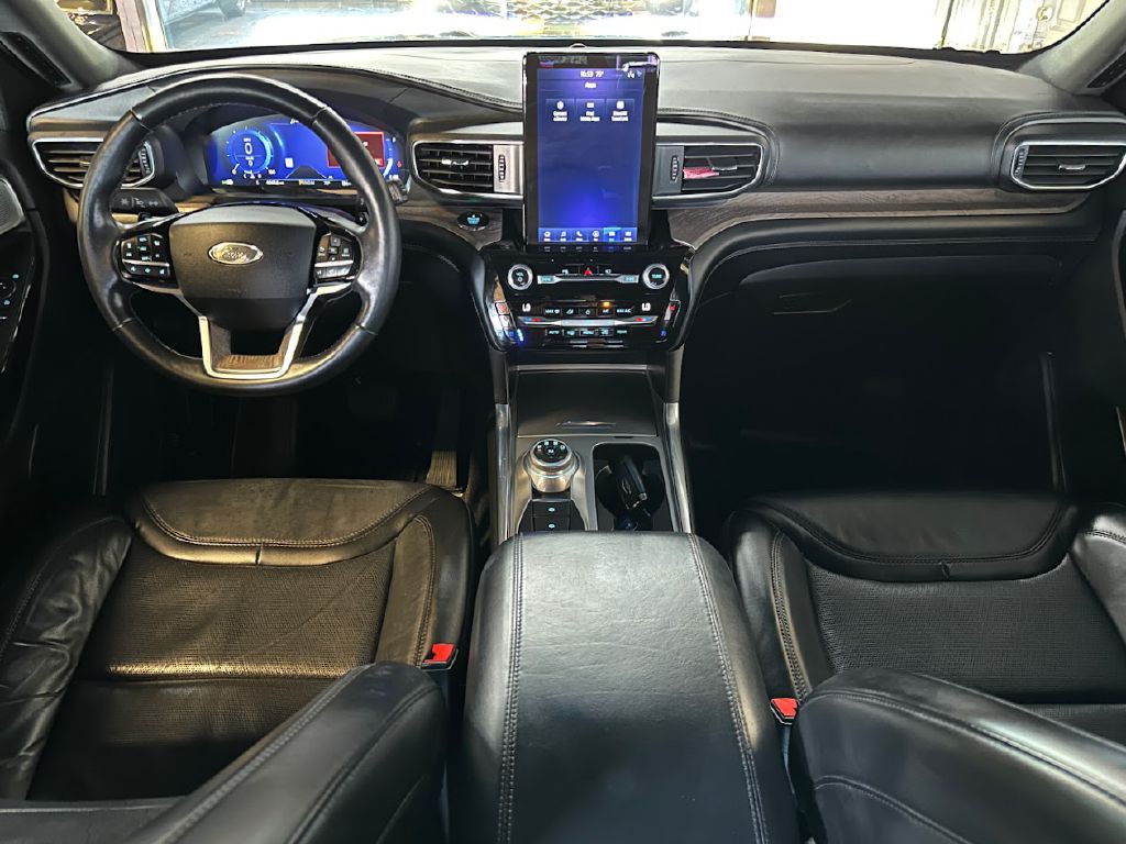 2021 Ford Explorer Image 9
