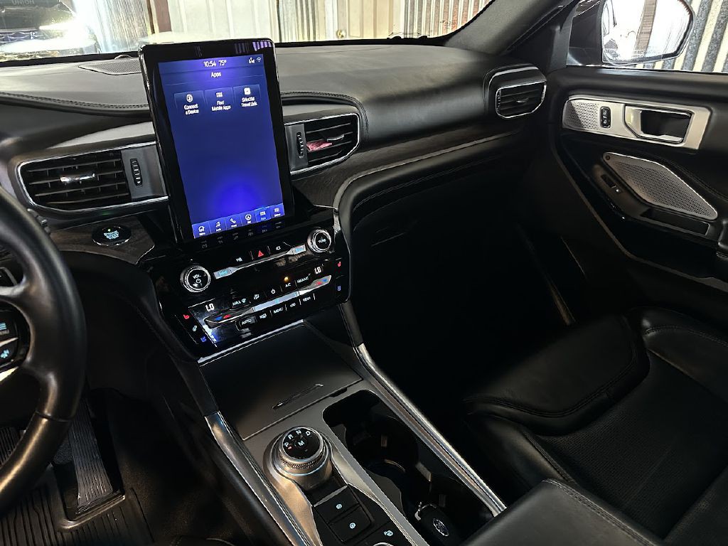 2021 Ford Explorer Image 14