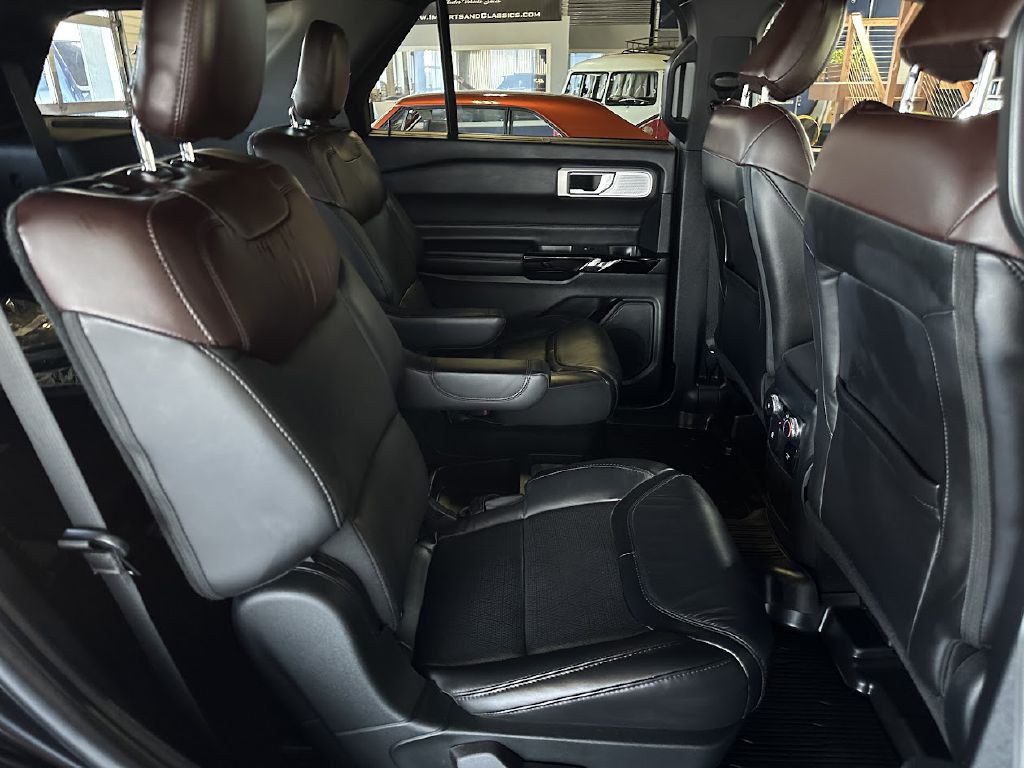 2021 Ford Explorer Image 15