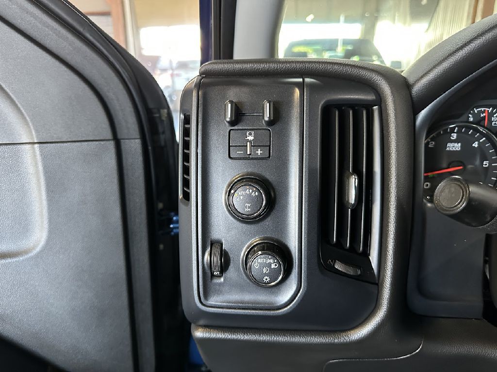 2018 GMC Sierra Image 22