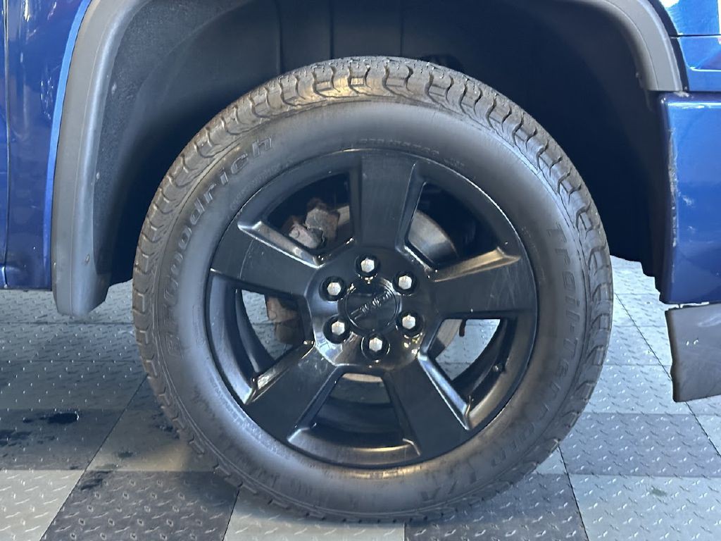 2018 GMC Sierra Image 25