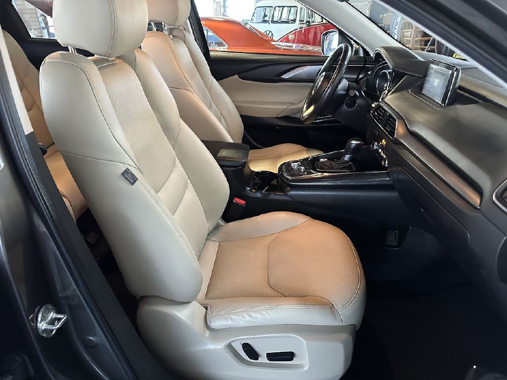 2016 Mazda CX-9 Image 11
