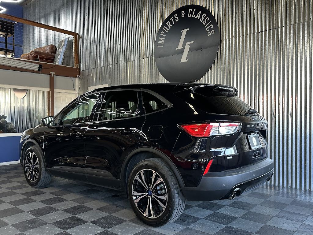 2021 Ford Escape Image 4