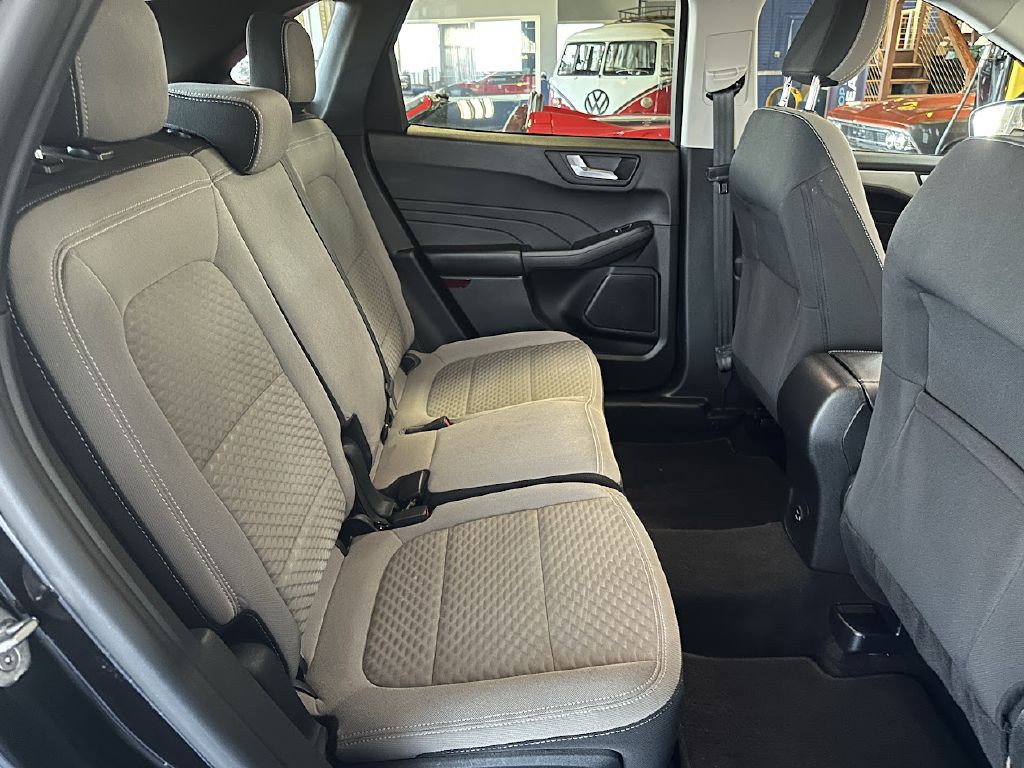 2021 Ford Escape Image 16