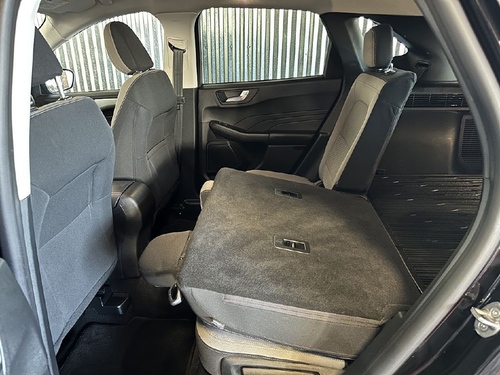 2021 Ford Escape Image 17