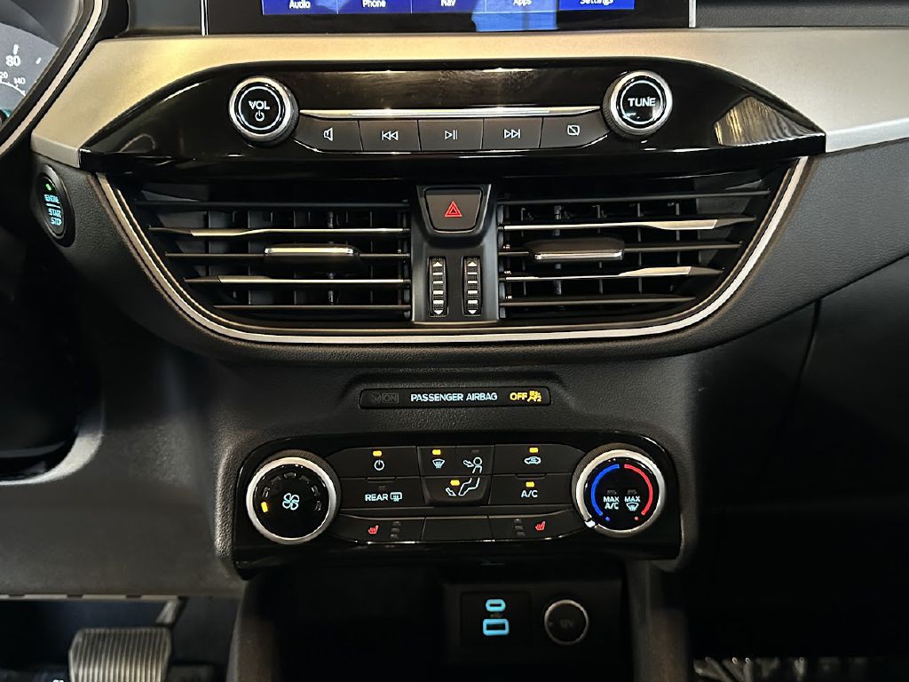 2021 Ford Escape Image 24