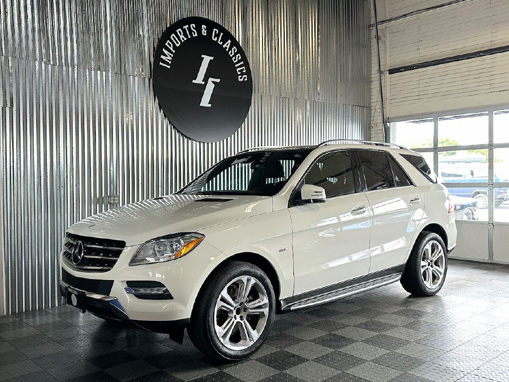 2012 Mercedes-Benz M-Class Image 1