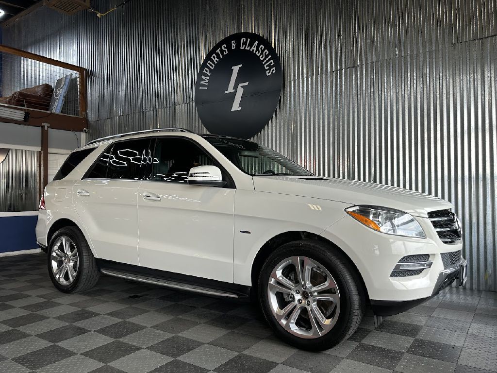 2012 Mercedes-Benz M-Class Image 2