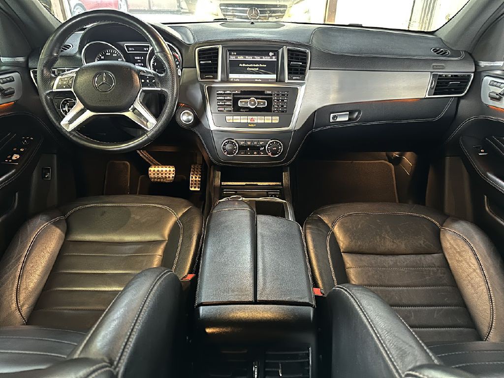 2012 Mercedes-Benz M-Class Image 9