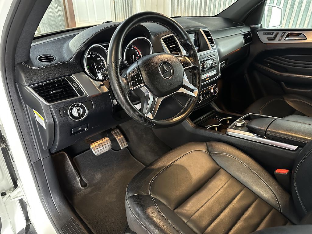 2012 Mercedes-Benz M-Class Image 10