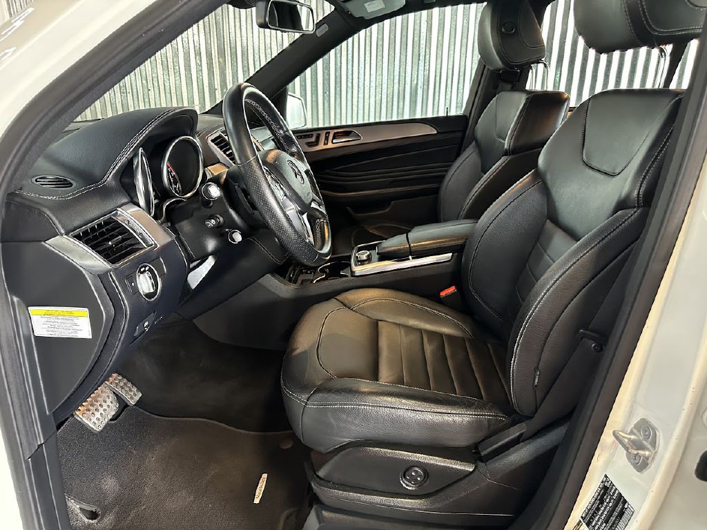 2012 Mercedes-Benz M-Class Image 11