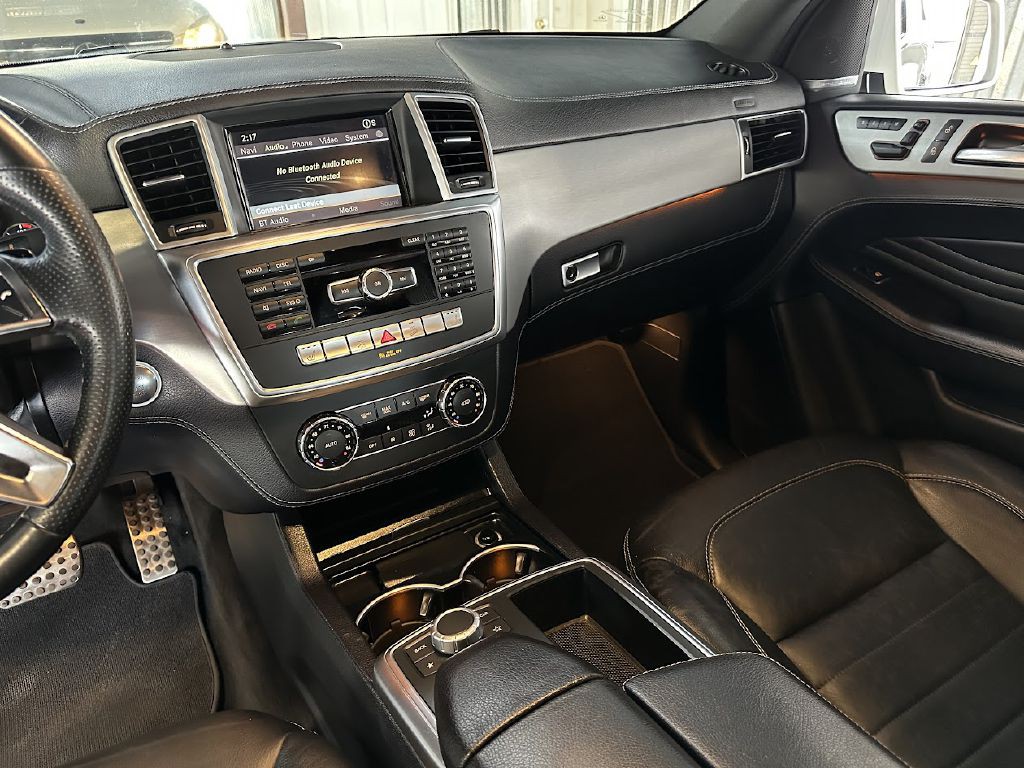2012 Mercedes-Benz M-Class Image 14